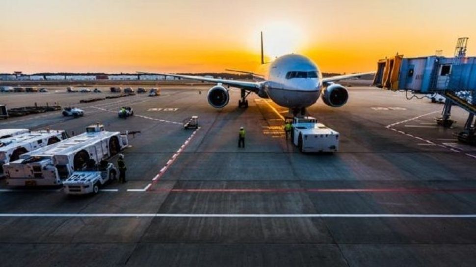 Maskapai Penerbangan Nigeria Berhenti Operasi Dampak Kenaikan Harga Minyak Dunia