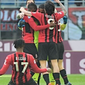 Milan Setengah Langkah Raih Scudetto, Inter Terus Menguntit
