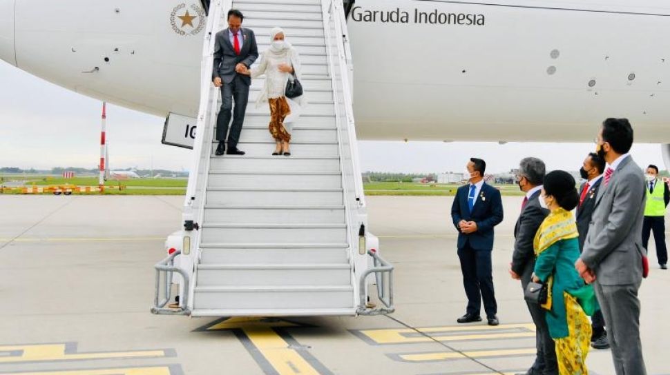 Tempuh Perjalanan 24 Jam, Presiden Jokowi Akhirnya Tiba Di AS