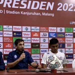 Eduardo Almeida Puas Arema FC Rebut Tiga Poin Penting Lawan Persik