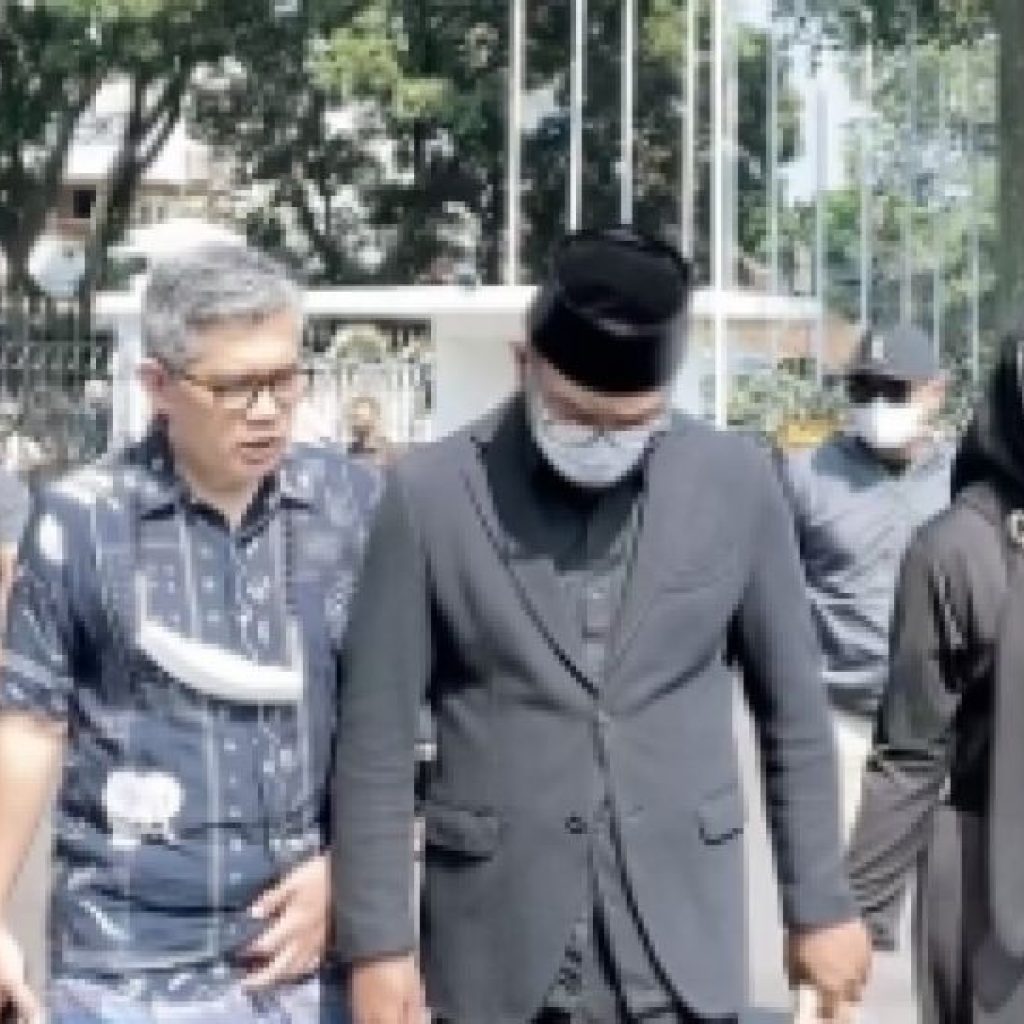 Usai Ridwan Kamil Mandikan Jenazah Eril, Tangisan Atalia Praratya Pecah